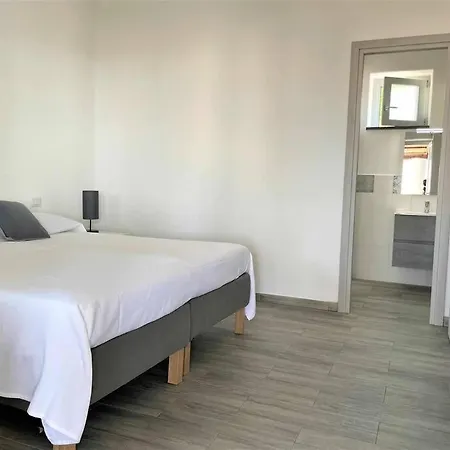 Hébergement de vacances Casa Rina, In Centro A Malfa (Salina)